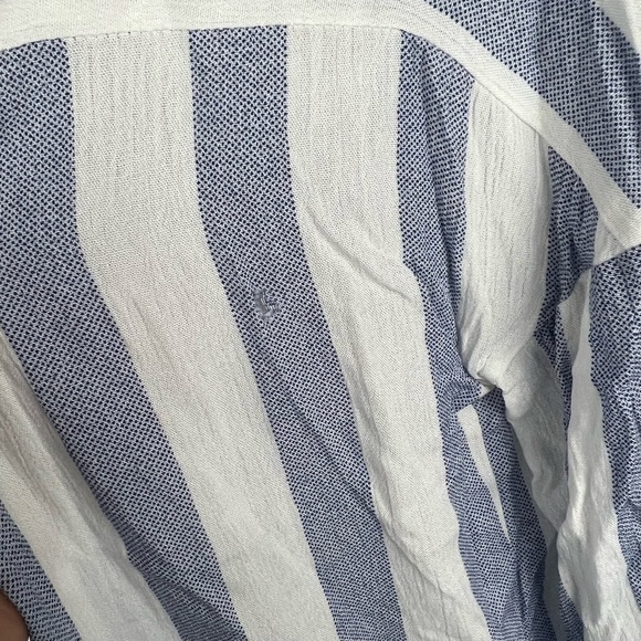 Umgee White and Blue Pinstripe Blouse - Picture 5 of 6